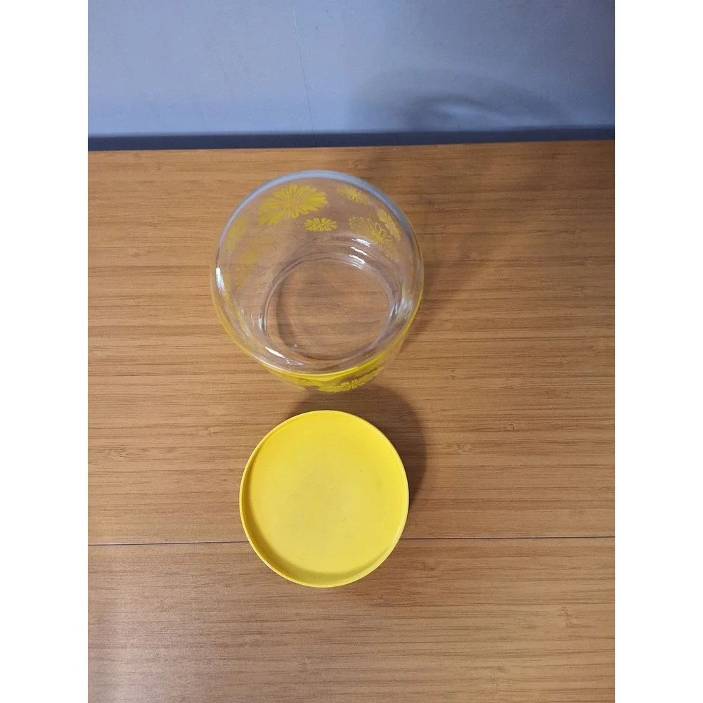 Vintage Yellow Daisy Glass Canister Retro Floral Kitchen Storage Jar with Lid